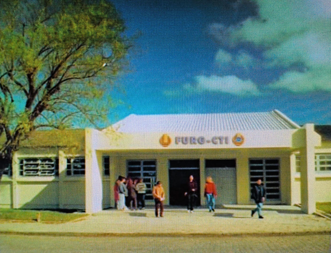 Criação do Colégio Técnico Industrial – CTI – junto a Escola de Engenharia.
